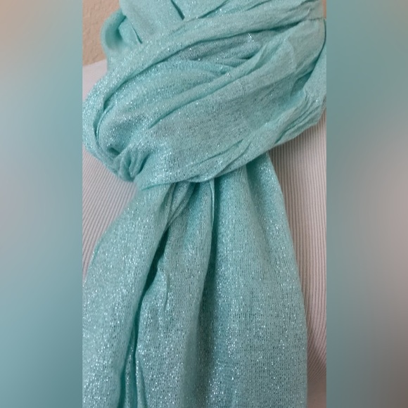 Mint color shawl with metallic silver thread soft shawl - Picture 5 of 13